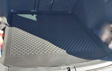 VW GOLF VII 7 / VIII 8 VARIANT COMBI с 2013 г. - МАТОВАЯ ФИРМЕННАЯ ВСТАВКА БАГАЖНИКА