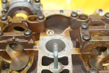 ГОЛОВКА ДВИГАТЕЛЯ A4 B6 A6 C5 2.4 B 078103373AH