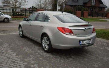 Opel Insignia I Sedan 1.6 Twinport ECOTEC 115KM 2010 Opel Insignia 1.6 BGas Klima 2 KPL Opon Stan bardzo dobry 1.6 115KM, zdjęcie 5