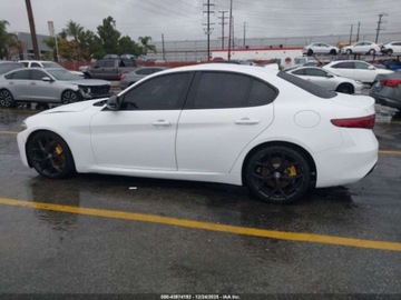 Alfa Romeo Giulia II Sedan Facelifting 2.0 Turbo 280KM 2020 Alfa Romeo Giulia 2020 2.0l 2.0 Benzyna 280KM, zdjęcie 2