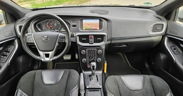 Volvo V40 II Hatchback Facelifting 1.5 T3 152KM 2019 Volvo V40 152Ps.Bezyna Automat R Design Full Led Navi Skora Alcantara 2019, zdjęcie 5