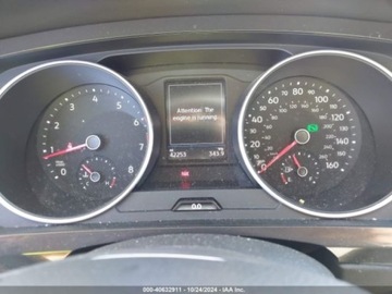 Volkswagen Tiguan II 2021 Volkswagen Tiguan 2021 Volkswagen Tiguan 2.0T SE FWD 2.0 Benzyna 184KM, zdjęcie 6