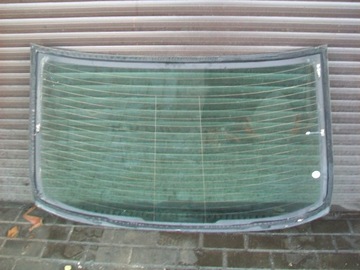 ЗАДНЕЕ ОКНО ПЕЖО 607