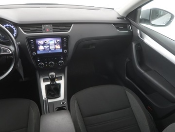 Skoda Octavia III Kombi Facelifting 2.0 TDI 150KM 2018 Skoda Octavia 2.0 TDI, Salon Polska, zdjęcie 7