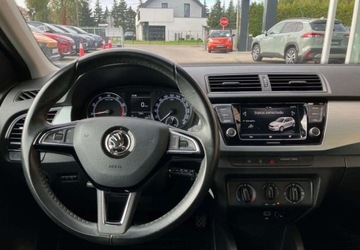 Skoda Fabia III Hatchback Facelifting 1.0 TSI 95KM 2020 Skoda Fabia Skoda Fabia 1.0 TSI Active Benzyna 95KM, zdjęcie 18