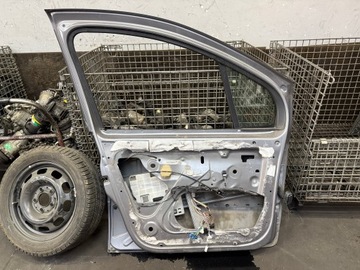 DVEŘE LEVÉ PŘEDNÍ LEVÝ RENAULT MODUL