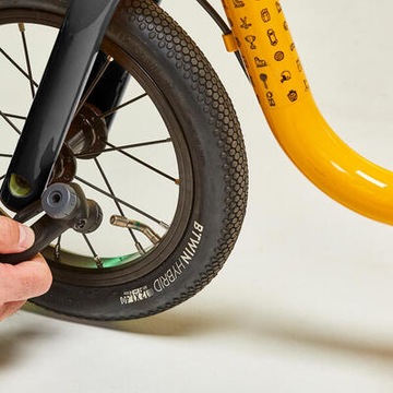 Rowerek biegowy dziecięcy Btwin Runride 900