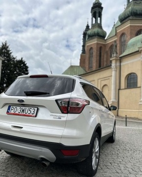 Ford Kuga II 2017 Ford Kuga Ford Kuga II Biala perelka fulll opcja 1.5 Benzyna 250KM, zdjęcie 3