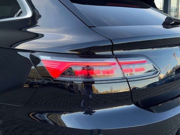 Volkswagen Arteon Fastback Facelifting 2.0 TDI SCR 150KM 2022 Volkswagen arteon-shooting-brake 2.0 TDI 150KM R-Line DSG SerwisASO Acc Le, zdjęcie 36