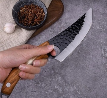 ОСТРЫЙ КУХОННЫЙ ОХОТНИЧИЙ НОЖ РУЧНОЙ КОВКИ ДЛЯ МЯСА, РЫБЫ И ОВОЩЕЙ + ТОЧИЛКА