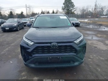 Toyota RAV4 V 2022 Toyota RAV4 XLE 2022, 2.5L R4 203KM, 4x4, od ubezpieczalni 2.5 Benzyna, zdjęcie 4