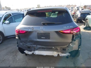 Mercedes GLA II 2021 Mercedes-Benz GLA 35 AMG 4Matic 2021 2.0l 2.0 Benzyna 302KM, zdjęcie 4