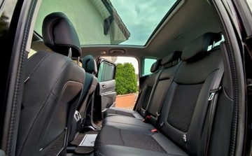 Peugeot 3008 I Crossover Facelifting 1.2 PureTech 130KM 2016 Peugeot 3008 Filmik VIDEO Head UP Panorama Navi Kamera Cofania 1.2 130KM, zdjęcie 24