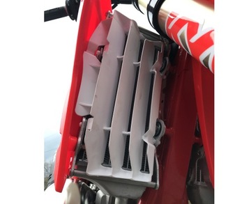 Чехлы усиления радиатора BETA RR 2023-2020 2T4T