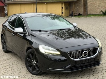 Volvo V40 II Hatchback Facelifting 2.0 D3 150KM 2018 Volvo V40 Volvo V40 D3 Inscription 2.0 Diesel 150KM