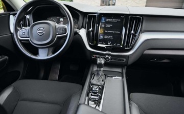 Volvo XC60 II Crossover D4 190KM 2019 Volvo XC 60 2,0 D D4 190 KM Geatronic FULL LED Klimatronic 2.0 Diesel 190KM, zdjęcie 19