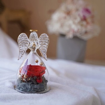 Вечная роза в стеклянном ангельском куполе. Хороший подарок жене на юбилей.