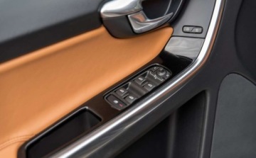 Volvo XC60 I SUV Facelifting 2.0 D3 DRIVE-E 150KM 2016 Volvo XC 60 Volvo XC 60 2.0 Diesel 150KM, zdjęcie 23