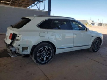 Bentley Bentayga 2018 Bentley Bentayga 2018r., 4x4, 6.0L 6.0 Benzyna 600KM, zdjęcie 2