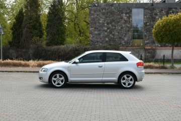 Audi A3 8P Hatchback 3d 1.9 TDI 105KM 2008 Audi A3 3-drzwiowe 1.9TDi 105KM 2008r. Klima, zdjęcie 4