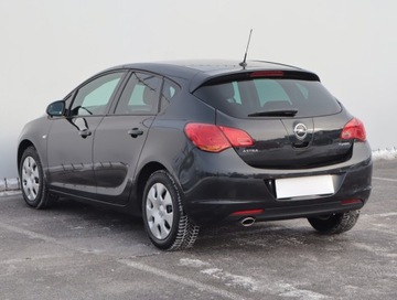 Opel Astra J Hatchback 5d 1.4 Turbo ECOTEC 140KM 2011 Opel Astra 1.4 T, Klima, Tempomat, Parktronic, zdjęcie 3