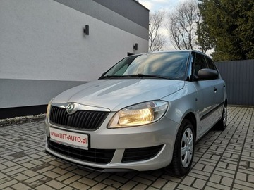 Skoda Fabia II Hatchback Facelifting 1.4 16V 85KM 2011 Škoda Fabia Skoda Fabia 1,4 MPI 86KM # Klima #