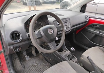 Skoda Citigo Hatchback 5d 1.0 75KM 2015 Skoda Citigo 2015r, Salonowa, 1.0 LPG. Uszkodzony lewy i prawy bok. Jezdzi, zdjęcie 5