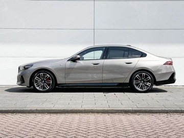 BMW Seria 5 G90-91 Touring 2.0 520d 197KM 2025 BMW Seria 5 520d xDrive Sport Sedan 2.0 (197KM) 2025, zdjęcie 1