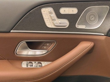 Mercedes GLE V167 SUV Facelifting 2.0 300d 269KM 2025 MERCEDES-BENZ GLE 300 d 4-Matic Suv 2.0 (269KM) 2025, zdjęcie 14