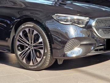 Mercedes Klasa E W214 Sedan 2.0 200 204KM 2025 E Klasa 200 4-Matic Avantgarde 2.0 (204KM) 2025, zdjęcie 1