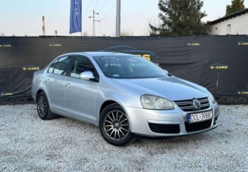 Volkswagen Jetta V 1.6 FSI 115KM 2005 Volkswagen Jetta Volkswagen Jetta 1.6 b ALUFELGI NOWY ROZRZAD Zamiana, zdjęcie 1