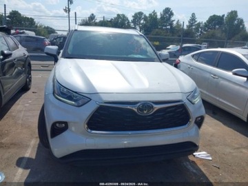 Toyota Highlander III 2022 Toyota Highlander Limited 2022 3.5l 3.5 Benzyna 295KM, zdjęcie 6