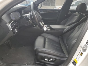BMW Seria 5 G30-G31 2020 BMW Seria 5 530xi 2020 2.0l 2.0 Benzyna 248KM, zdjęcie 7