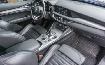 Alfa Romeo Stelvio SUV Facelifting 2.0 Turbo 280KM 2020 Alfa Romeo Stelvio Alfa Romeo Stelvio Veloce GWARANCJA do 2030 2.0 Benzyna, zdjęcie 35