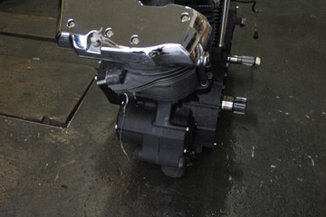 KAWASAKI VN 2000 VULCAN 04R ДВИГАТЕЛЬ
