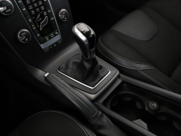 Volvo V40 II 2018 Volvo V40 Momentum kamera navi grzane fotele LED, zdjęcie 27