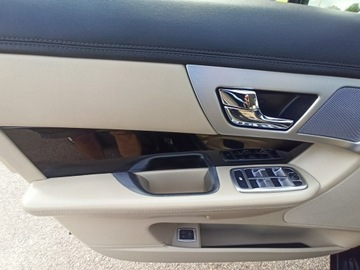 Jaguar XF I Sedan Facelifting 3.0 D V6 240KM 2015 Jaguar XF 118 tys km, luxury, zdjęcie 16