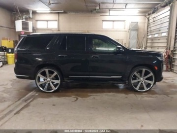 Cadillac Escalade III 2021 Cadillac Escalade Luxury 2021 6.2l 6.2 Benzyna 420KM, zdjęcie 1