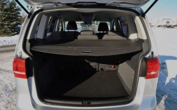 Volkswagen Touran II 1.6 TDI 105KM 2011 Volkswagen Touran GWARANCJA, 1. rej. 2012r, 1.6 TDI, Niski przebieg, Dobrz, zdjęcie 11