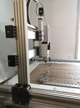 ПОРТАЛЬНАЯ ПЛИТА С V-ПАЗОМ XL МОНТАЖНАЯ ПЛАСТИНА С-БАЛКИ ДЛЯ ТЕЛЕЖКИ 125x125x6 мм