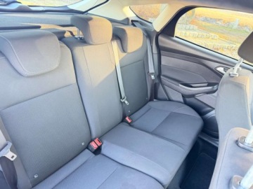 Ford Focus III Sedan Facelifting 1.0 EcoBoost 125KM 2015 Ford Focus Raty Klima usb benzynka 125KM Niski przebieg 127tys km Gwarancja, zdjęcie 21