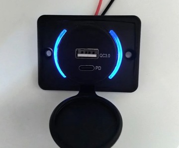 Зарядное устройство USB-A и USB-C 3,4 А Автомобильная розетка 12 В 24 В