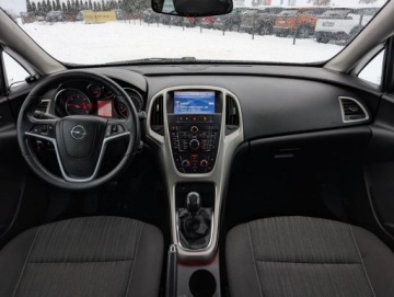 Opel Astra J Sports Tourer 2.0 CDTI ECOTEC 160KM 2010 Opel Astra Klima Navi Tempomat Serwis Gwarancja 2.0 Diesel 160KM, zdjęcie 20