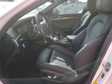 BMW Seria 5 G30-G31 2018 BMW Seria 5 2018 BMW 530E 2.0 Hybryda 248KM, zdjęcie 7