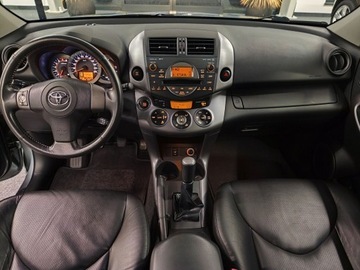Toyota RAV4 III MPV 2.0 i 16V 152KM 2006 Toyota Rav 4 2.0 benzyna, 105 tys km, Pełny serwis, zdjęcie 8