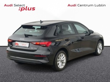 Audi A3 8Y Sportback 1.5 35 TFSI 150KM 2023 Audi A3 Sportback Kamera cofania ,Tempomat , Kluczyk komfortowy , Smartpho, zdjęcie 4