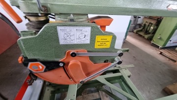 Торцовочная пила радиального поперечного сечения Dewalt 8101