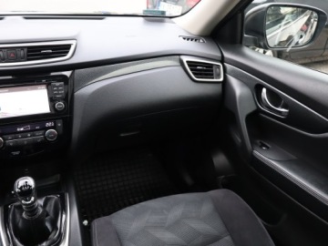 Nissan X-Trail III Terenowy 1.6 DIG-T 163KM 2015 Nissan X-Trail 1.6 DIG-T, Salon Polska, zdjęcie 7