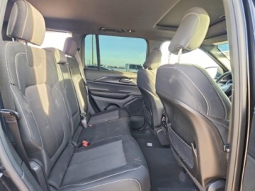 Jeep Grand Cherokee V 2025 Jeep Grand Cherokee Laredo 2025 3.6 Benzyna 293KM, zdjęcie 10