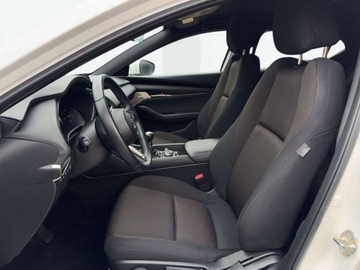 Mazda 3 IV Hatchback  2.0 SKYACTIV-G 150KM 2021 Mazda 3 LED Nawigacja Kamery 360 Podgrzewana Kierownica Head Up Mazda Conn, zdjęcie 8